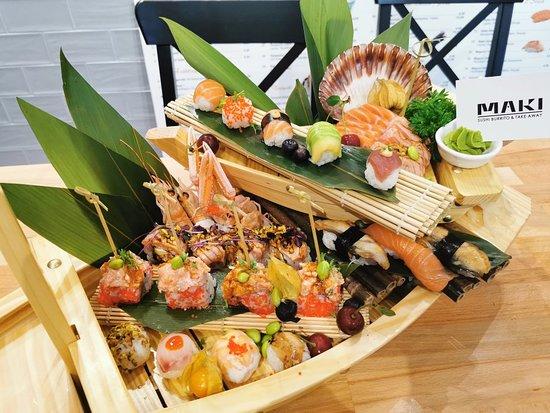 Maki Sushi Und Burrito